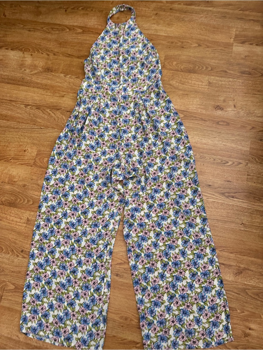 NWT Nobody’s Child Hillary Floral Jumpsuit Size US 8 Petite